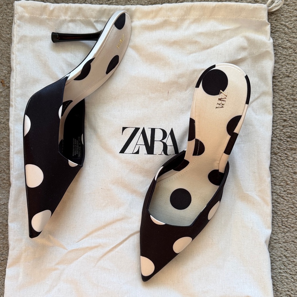 Like new Zara satin finish Polka Dot heel mule